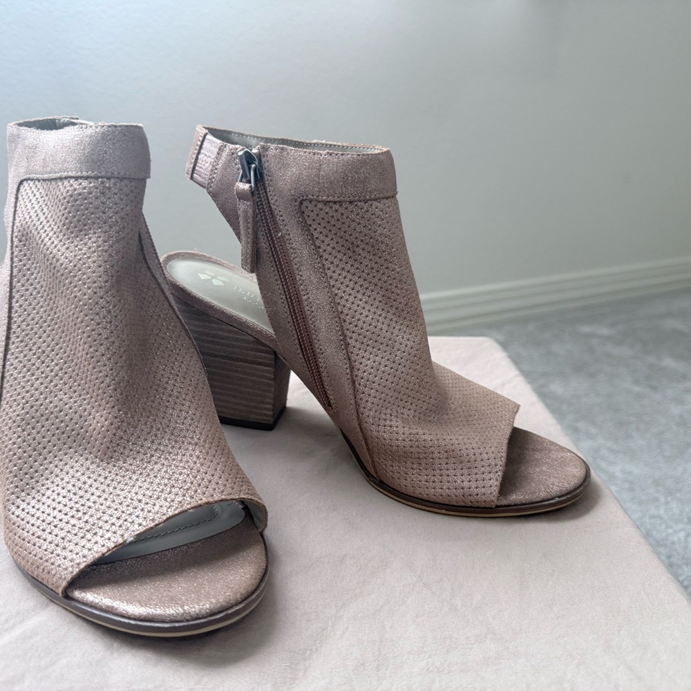 Naturalizer Taupe Perforated Peep-Toe Block Heel Sandals